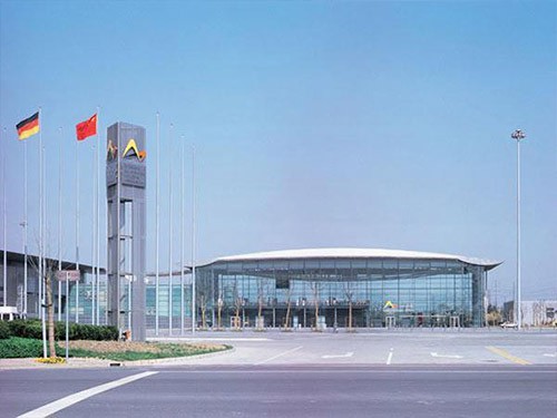 店铺展示   2010--第十六届上海国际服装纺织品贸易博览会
