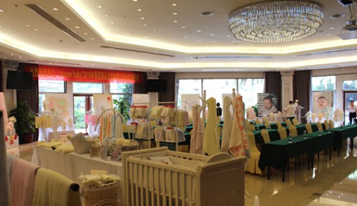 卓儿服饰召开2015春夏新品发布会暨订货会