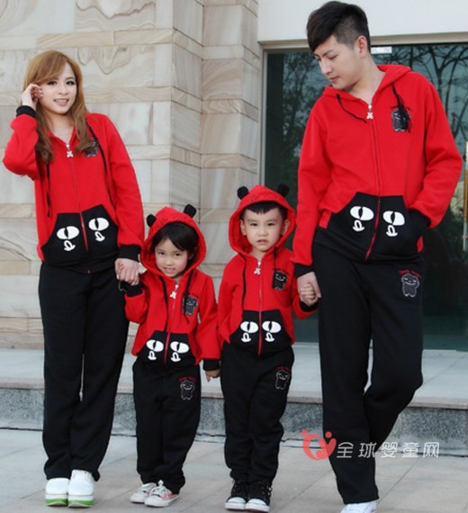 秋季亲子装怎么穿 今年流行什么亲子装