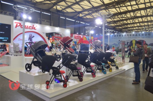pouch高景观婴儿推车闪耀中国婴童展