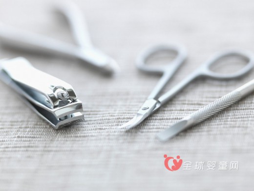 宝宝的哪些东西不能和爸爸妈妈一起合用呢？