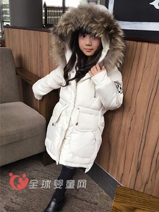 孩子跨年穿什么好 冬季温暖羽绒服