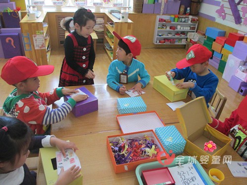 2岁宝宝溜出幼儿园巧遇母亲 幼儿园安全措施的重要性