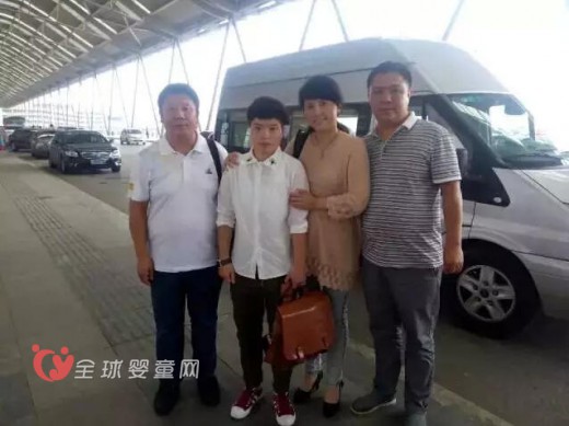温州6岁女童帮乞丐上厕所被拐 18年后一家人重逢
