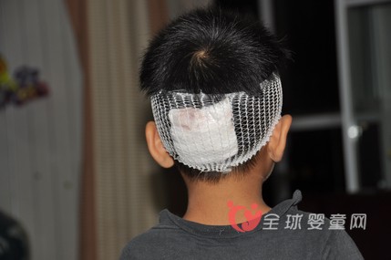 男童坠入火车站台摔伤 家长告铁路局被驳