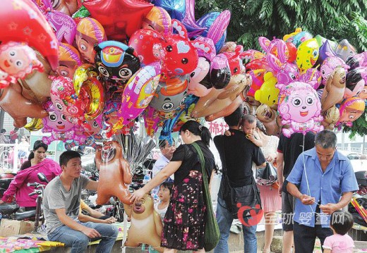 氢气球是个隐形炸弹 家长要注意宝宝安全