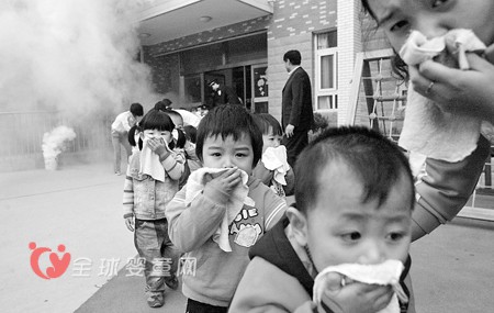 如何倡导孩子学习消防安全知识 增加火灾逃生几率