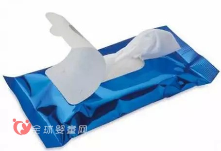 爸爸妈妈们在购买宝宝使用的湿巾所需要注意的要点