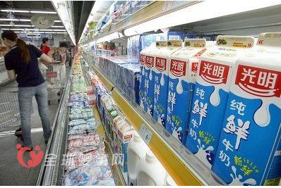 光明乳业投的新莱特利润骤降却成生产“大户”