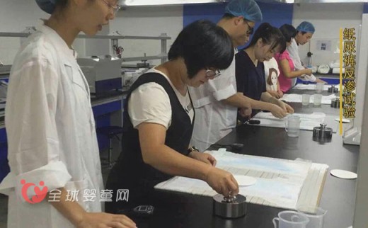 央视二套《消费主张》真相调查 进口VS国产纸尿裤谁更胜一筹?