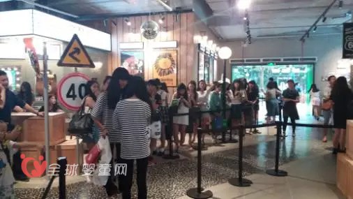 一间神奇的门店：传统营销如何俘虏80、90人的心