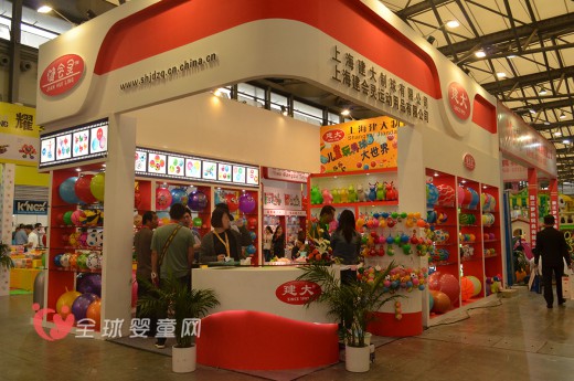 健会灵儿童健身球亮相中国婴童展 要健康就运动吧