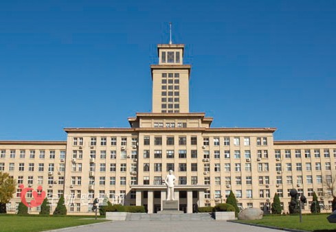 宋声扬、程毅夫妇：省吃俭用100万元捐赠给南开大学贫困学生