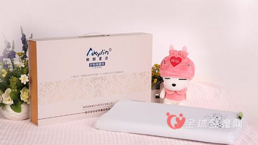 宝宝怎么睡的更香  麒麟童话护形保健枕