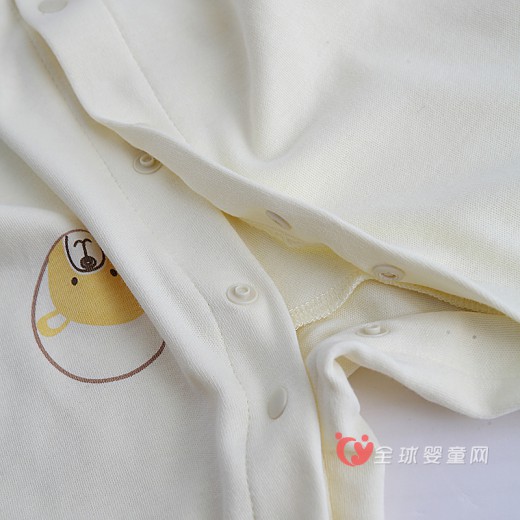婴倍爱手把手教您如何选购婴儿连身衣