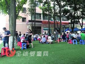 广州民办小学出现贵族化 小学一年贵过大学四年