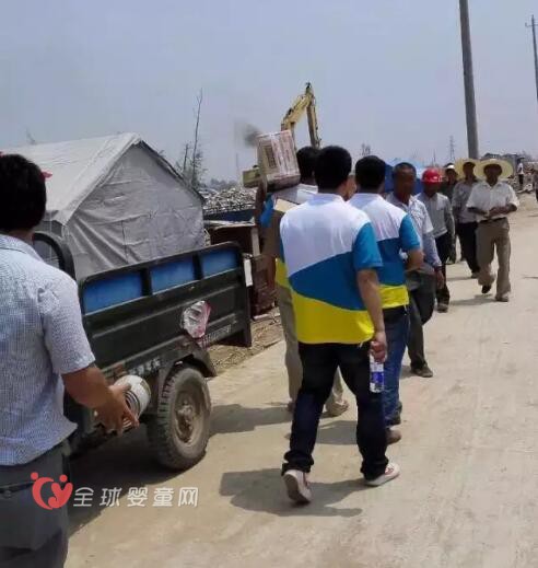 江苏贝翔商贸有限公司公益行：御宝羊奶粉爱心传递至阜宁