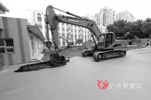 “毒跑道”质量标准本身是否“符合标准” 跑道工程价格将上涨吗