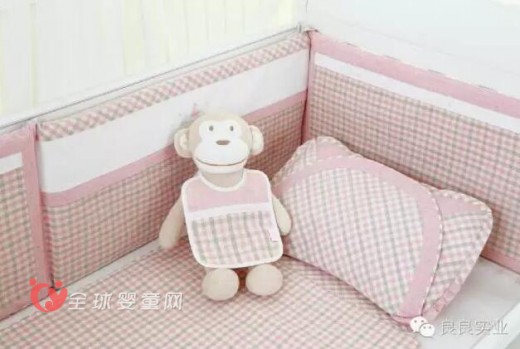 良良婴儿枕提醒：孩子枕头不要睡得太高