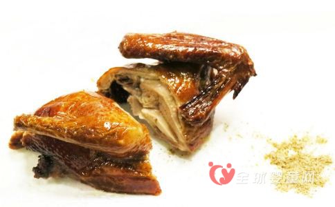 这些食物孩子吃了会变笨 你还在给孩子吃吗