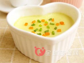 如何为宝宝选择成品辅食   要考虑的因素有哪些