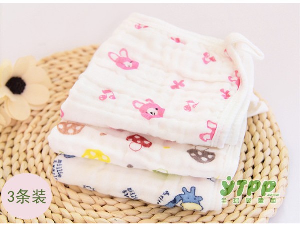 宝宝洗脸、擦口水用的口水巾 cotton center棉花会口水巾