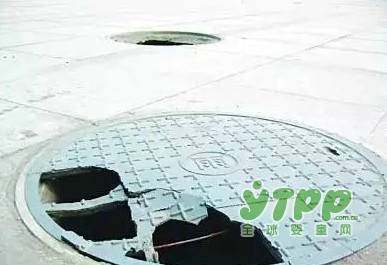 2岁男孩摸了小区里常见的这个U字 结果孩子的手指动脉、神经、肌腱都断了
