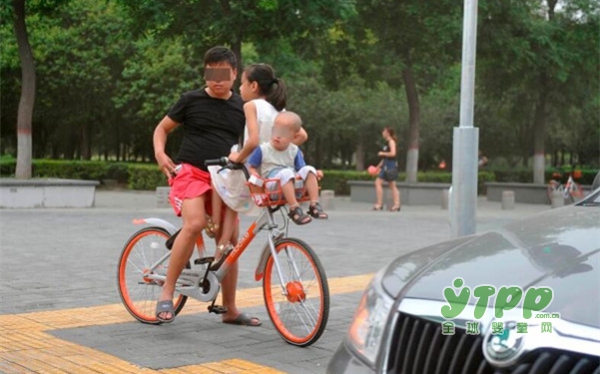 共享单车不是“共乘单车” 广东一男子骑共享单车将女儿放入车篮致女儿骨折