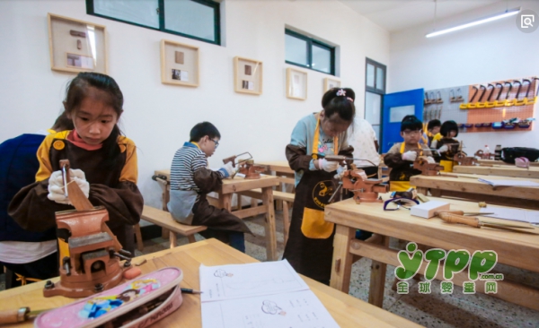 不打王者荣耀改玩木头 杭州一小学开木工课 我们都是“小鲁班”