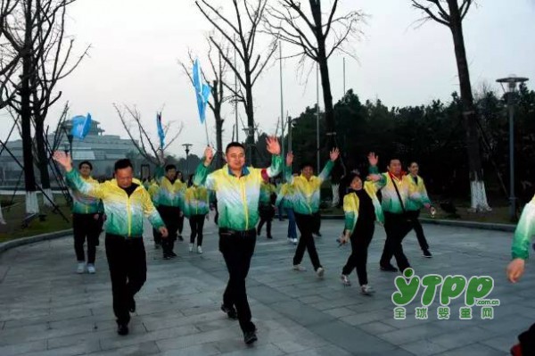 燃起来！环太湖一小时健步行，激扬青春，活力无限