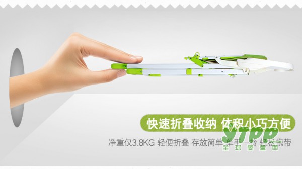 正在学吃饭的宝宝 有一台好的餐椅很重要！