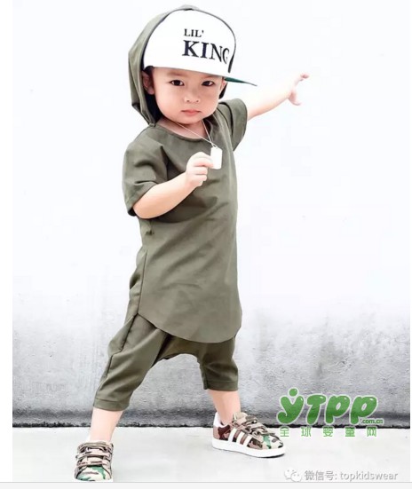 潮娃流行街拍 看看酷帅有型的他们是如何演绎时尚吧