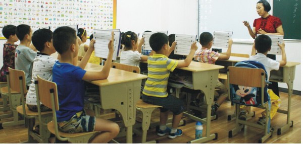 培训班市场火爆 校外教育该如何着眼未来破解“剧场效应”