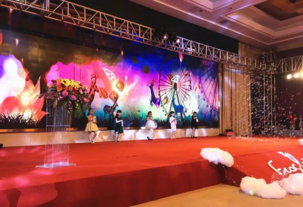 国产优质原创IP洛宝贝牵手青蛙王子   玩转品牌差异化营销