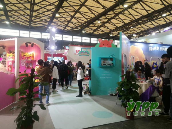 2018中国婴童展盛大开幕啦  宁波洛克本商贸有限公司CEO沈东栋接受全球婴童网记者采访