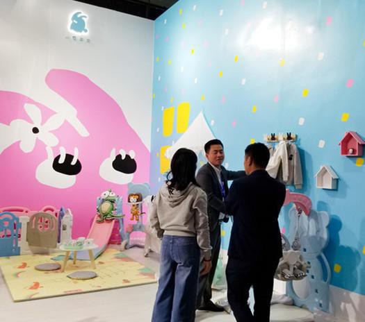 小兔来来首次亮相中国婴童展    共同见证小兔来来的新品发布