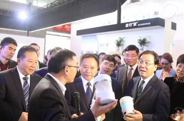 荣电集团亮相国际家用电器暨消费电子博览会