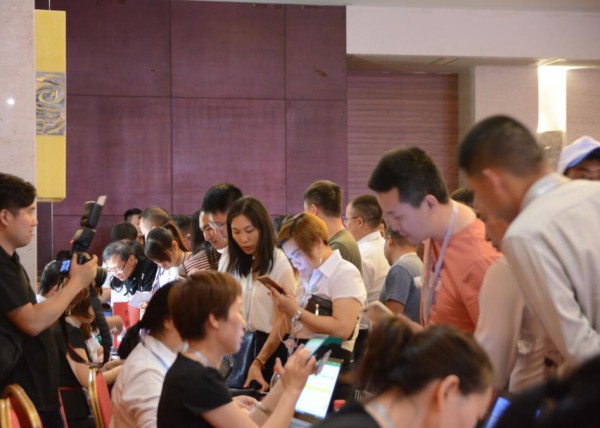 御宝羊奶2018年VIP客户感恩答谢会：砥砺同行共赢未来·感恩有您共逐梦