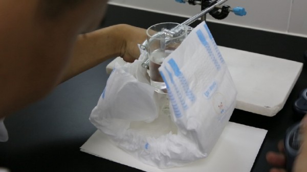 雅布力YBL纸尿裤在杭州总部举行上市发布会   新品纸尿裤变身“科技装备”