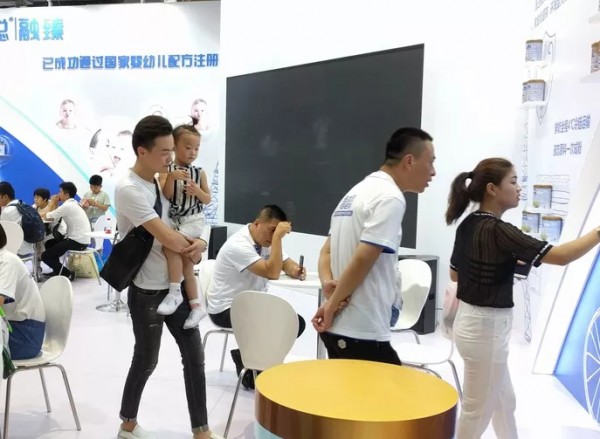 2018CBME孕婴童展：法版多护星凭实力圈粉无数
