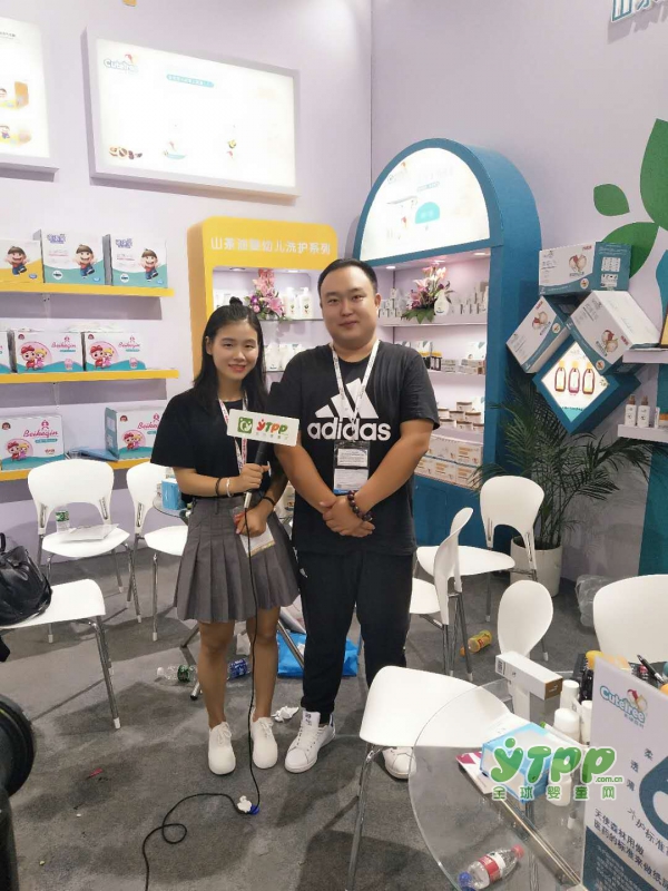 全球婴童网2018CBME孕婴童展直播现场：专访天使森林张经理