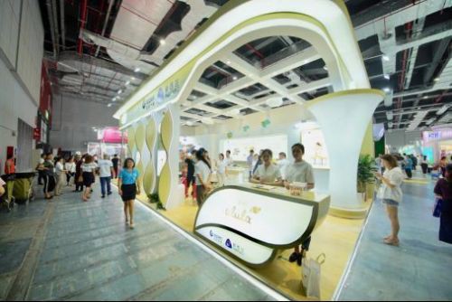 2018CBME讲Alula爱羽乐的故事      OPO7.0配方满足宝宝成长所需
