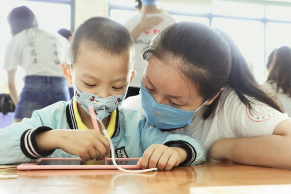 爱心陪伴白血病患儿TintZone绘特美联合苏州大学暑期公益行