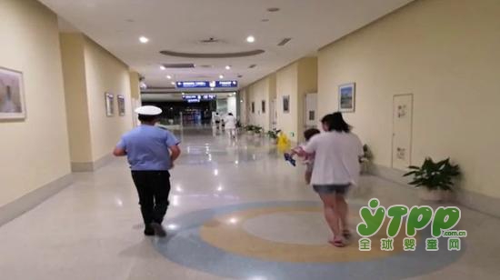 宝宝嘴里一股怪味？ 医生说：蟑螂药丸不要乱放