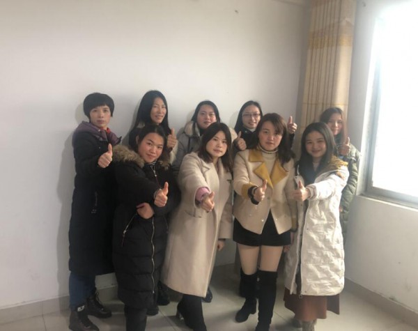 江西朗宏实业有限公司付总携全体员工恭贺新年： 财源广，事业顺，运道旺，生活甜，身体棒