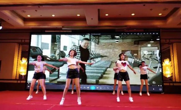 美庐奶粉2019最新事件：双臻西北省区联合年会·携手同行 梦想起航