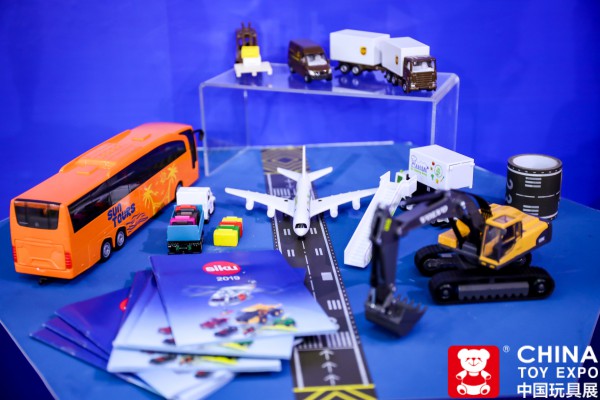 Siku玩具品牌亮相2019年CTE中国玩具展 现场签约不断