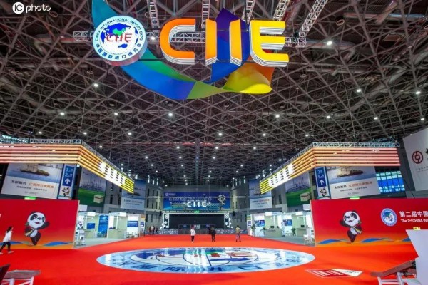 进博会或将“加速”配方注册通过？乳企多品类，多渠道布局成为一大亮点！