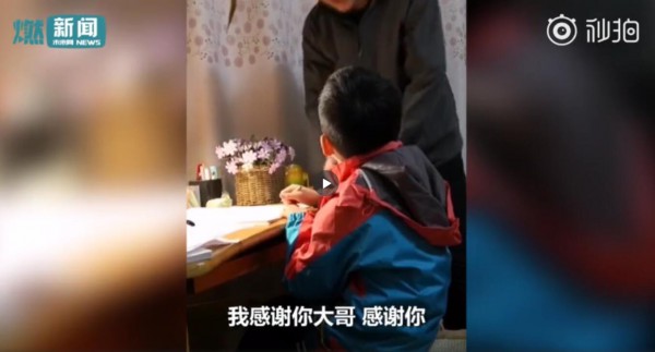 #爸爸渐崩式辅导作业#   家长要如何辅导孩子做作业和阅读