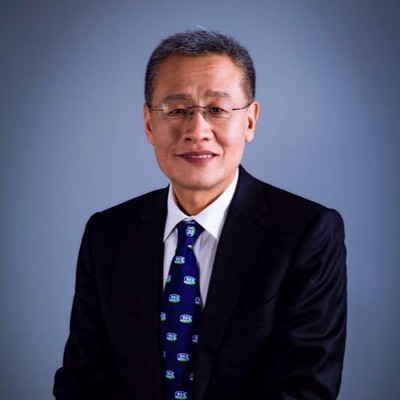 两会期间全国人大代表魏立华提出：建立大包奶粉国家收储制度 保护奶农利益